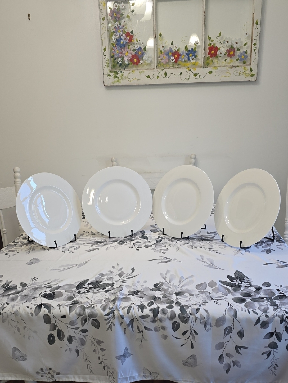 Bon Chef Set Of 4 Fine Bone China Wide Rim Dinner Plates Shiny White